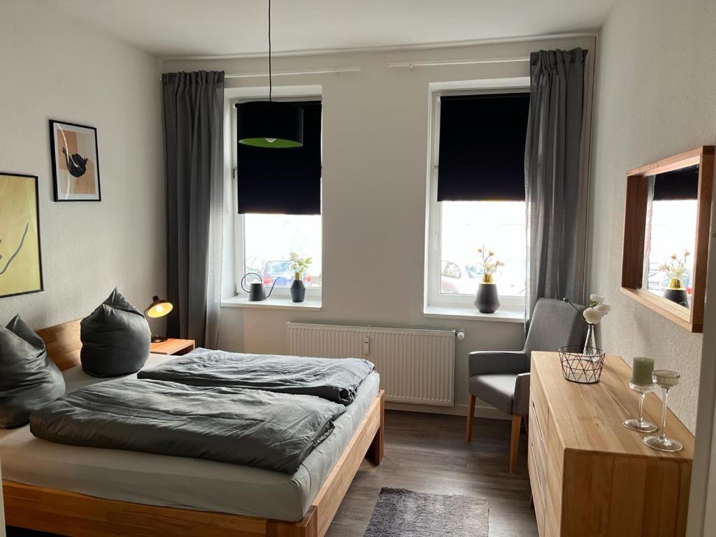 Schmuckstueck Im Herzen Rostocks Mit Gruener Oase Exterior foto