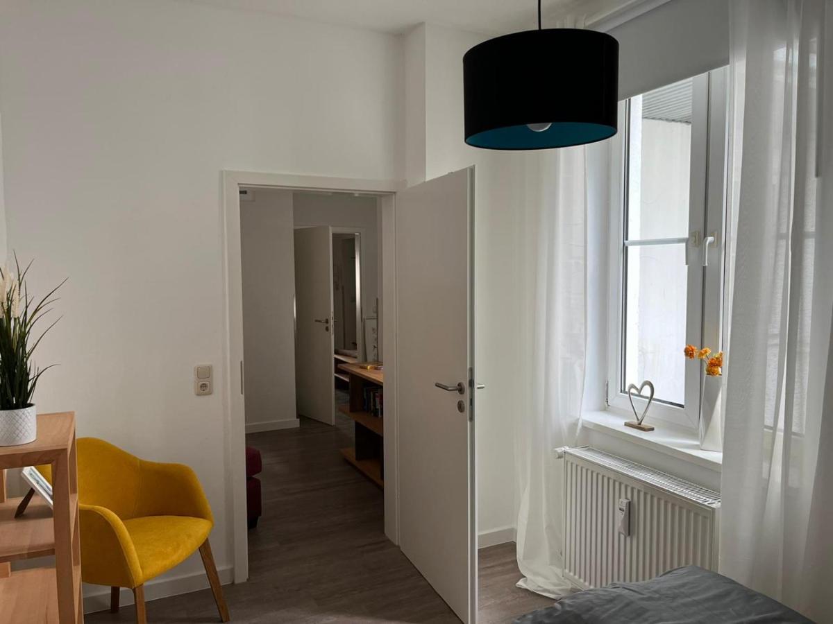 Schmuckstueck Im Herzen Rostocks Mit Gruener Oase Exterior foto